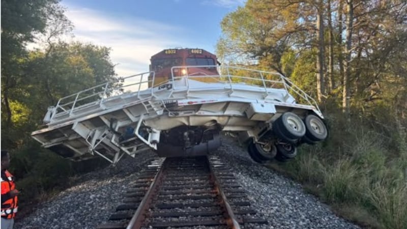 A train and 18-wheeler crash in DeSoto Parish leaves one person with minor injuries.