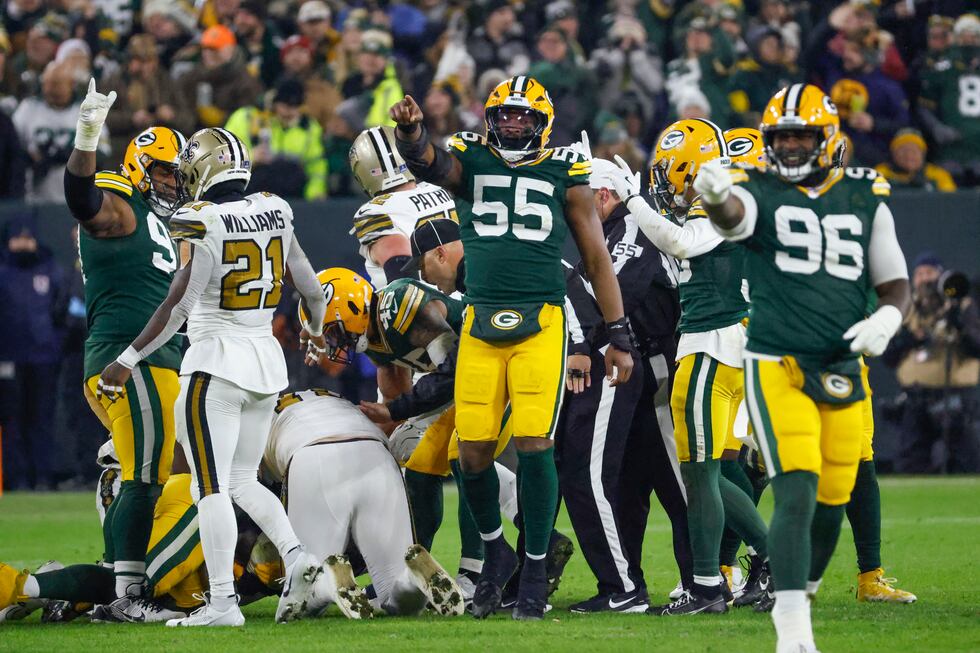 Packers clinch playoff berth with 1st shutout in NFL this season, 34-0 over Saints