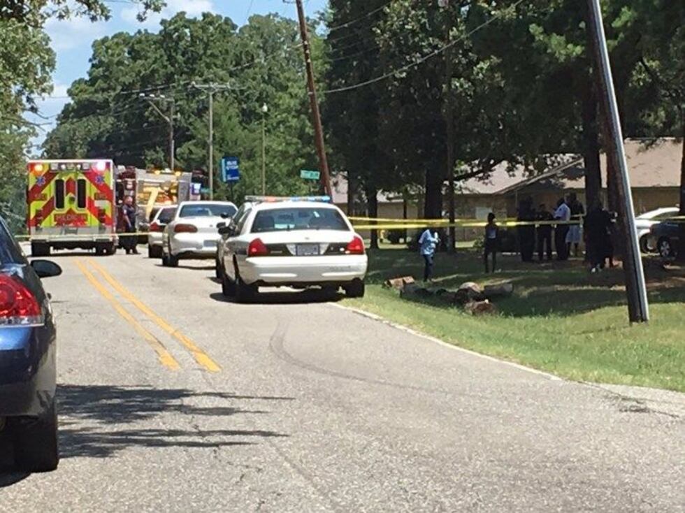 Shreveport police respond to a double shooting in 3300 block of Bond Drive. (Source: Nick...