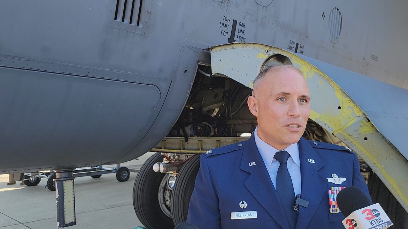 Jason Roddy Maginness Col. Michael D. Maginness assumes command of 2nd Bomb Wing