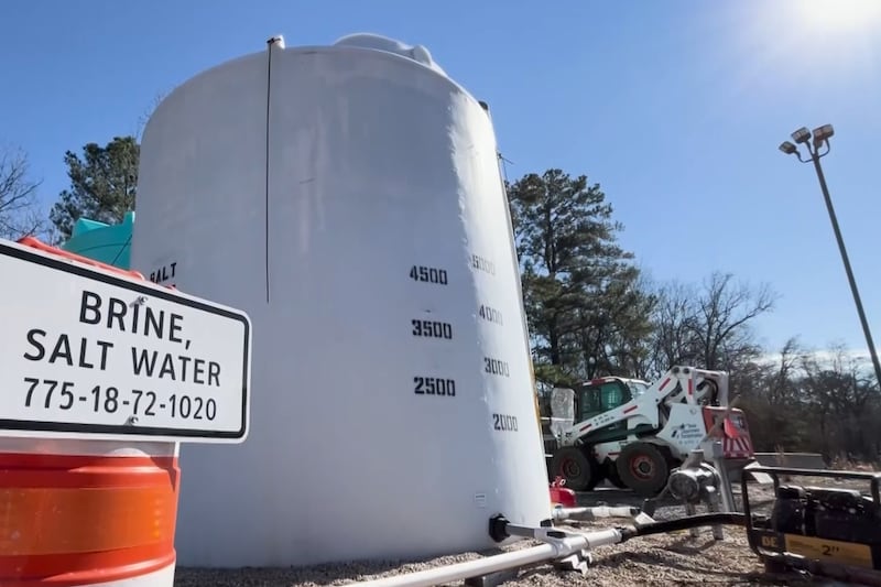 Officials begin preparing roads for upcoming winter weather conditions